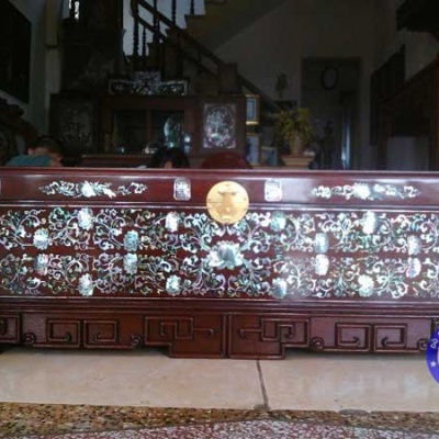 Hộp đựng gia phả khảm ốc