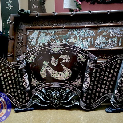 Cuốn thư gỗ trắc liền tấm khảm ốc