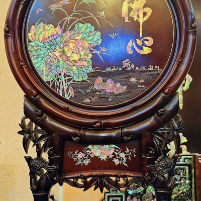 Tranh giá gỗ cẩm  tích 