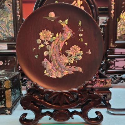 Đĩa gụ khảm ốc tích 