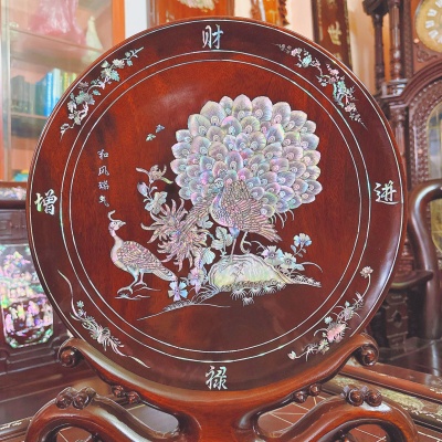 Đĩa gỗ gụ khảm ốc tích 
